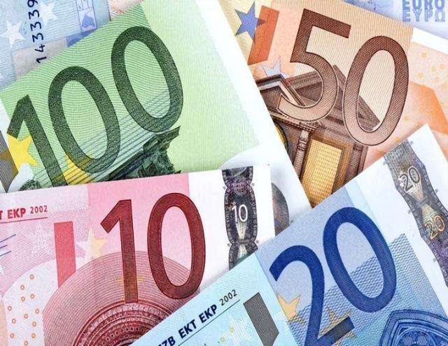 美元不吃香了？全球支付下降到38.85%，欧元会成全球第一货币吗？