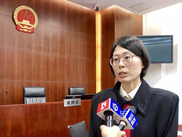 安全POS机：“叫你不让我下车！”女子抢夺公交车方向盘被判刑，上诉称量刑过重 - 案例