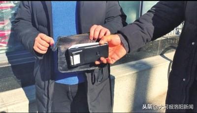 申请POS机：POS机能隔空盗刷银行卡？卡在钱包里能盗刷，钱包装入口袋后不能